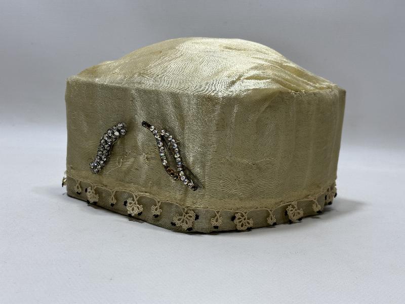 CUMHURİYET İLK DÖNEM SÜNNET ŞAPKASI