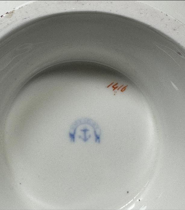 OSMANLI DÖNEMİ ÜZERİ AY YILDIZLI BÜYÜK BOY PORSELEN MEYVELİK