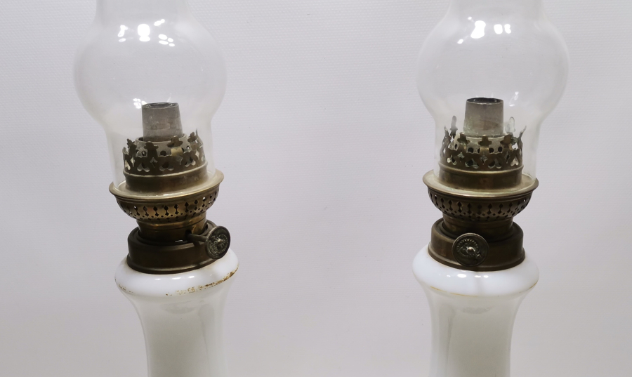 1900 BAŞLARI ÇİFT OPAL GAZ LAMBASI