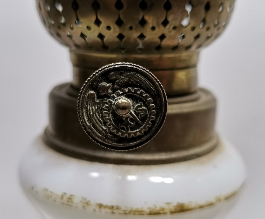 1900 BAŞLARI ÇİFT OPAL GAZ LAMBASI