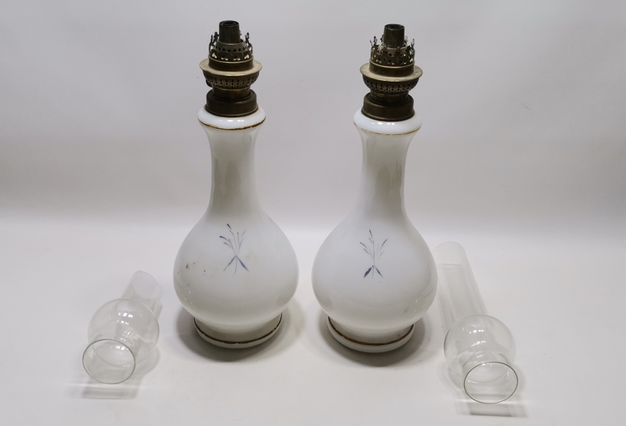 1900 BAŞLARI ÇİFT OPAL GAZ LAMBASI