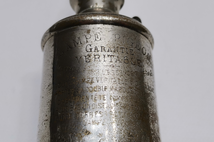 ÜZERİ YAZILI NADİR VAGON LAMBASI