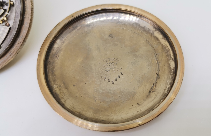 KURMALI ALTIN KAPLAMA İNGİLİZ CEP SAATİ