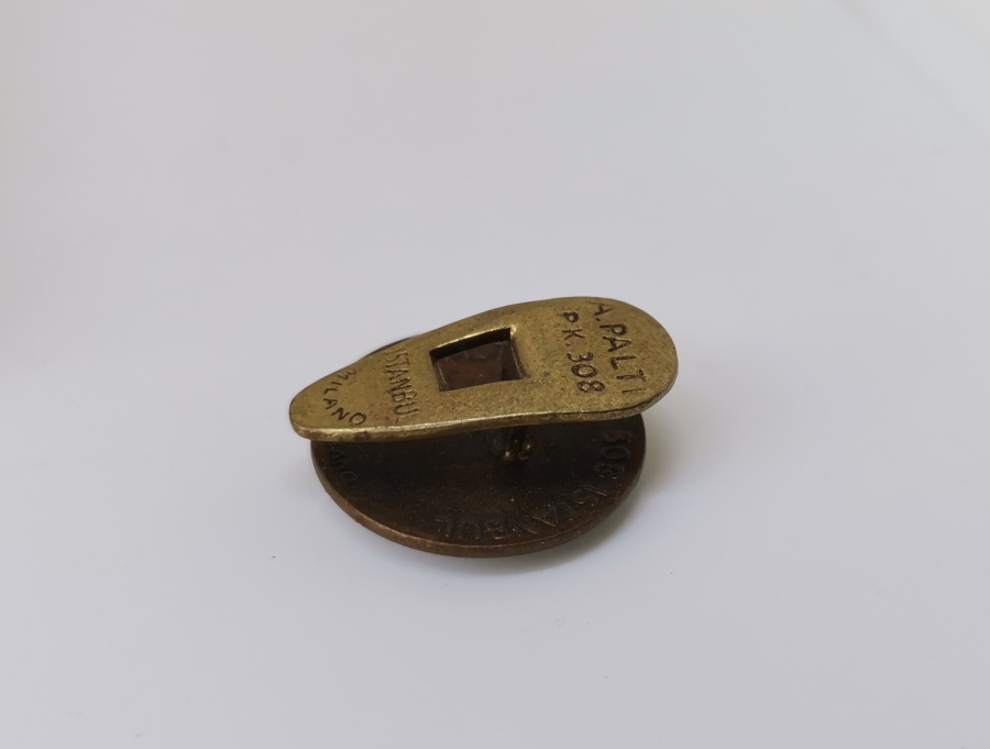 MİNE İŞÇİLİKLİ CUMHURİYET BAŞLARI HİLAL-İ AHMER ROZET