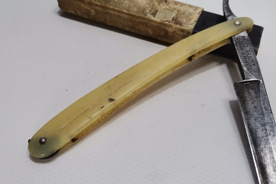 ORJİNAL KUTUSUNDA OSMANLI DÖNEMİ BERBER USTURASI