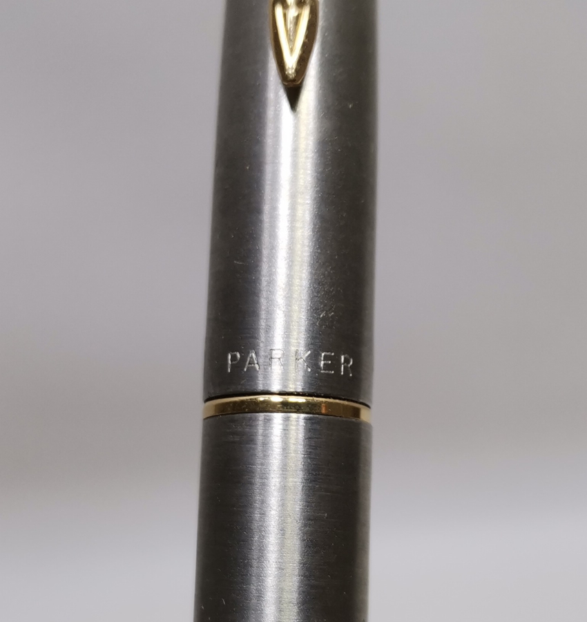 ORJİNAL KUTUSUNDA PARKER DOLAM KALEM