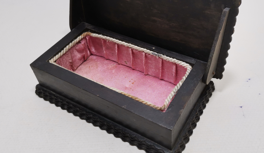 OSMANLI DÖNEMİ GÜMÜŞ APLİKLİ KUTU