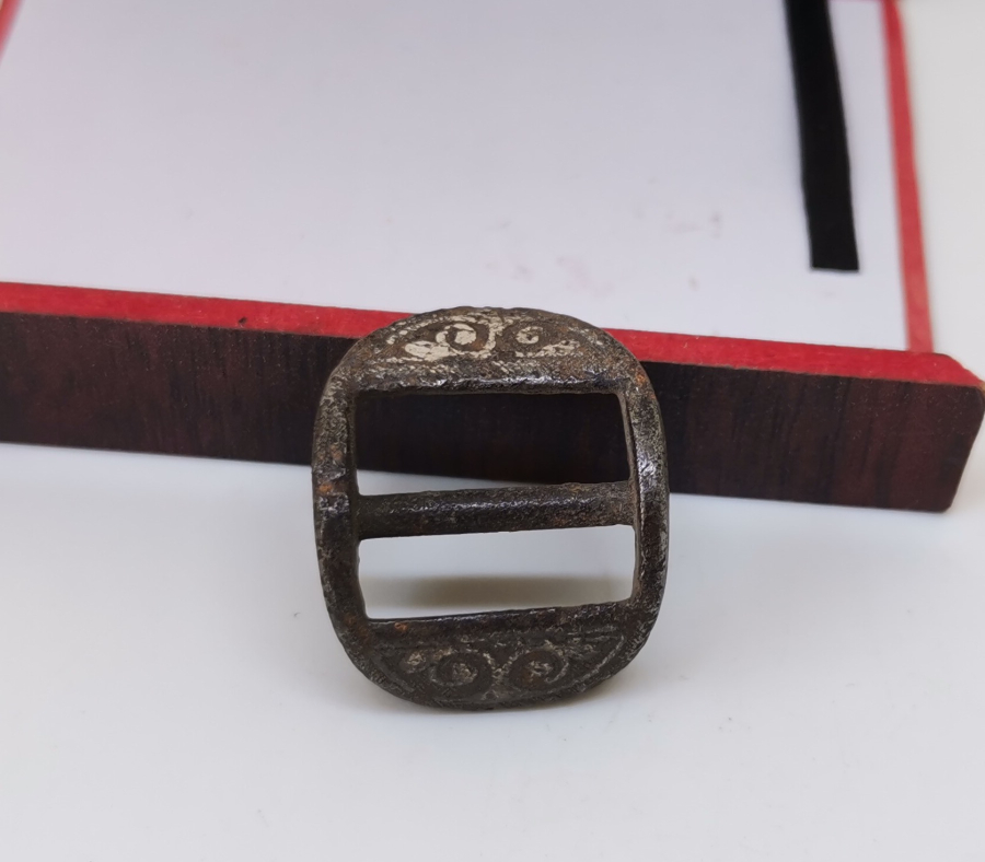 OSMANLI DÖNEMİ KOFGARİ İŞÇİLİKLİ ÇERKES KEMERİ TOKASI