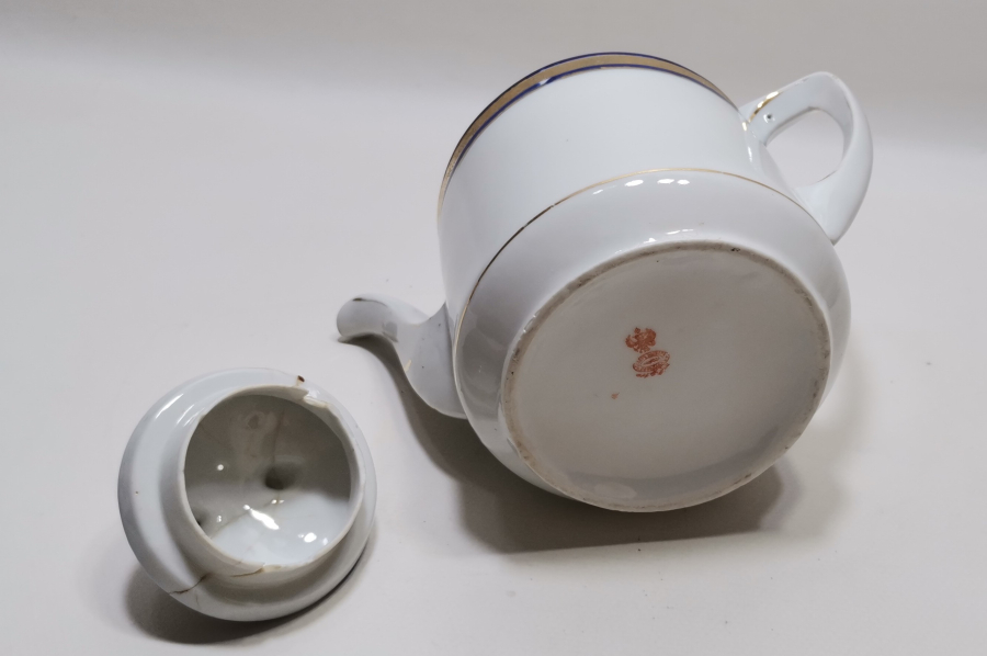 OSMANLI DÖNEMİ KUZNETSOV PORSELEN ÇAYDANLIK