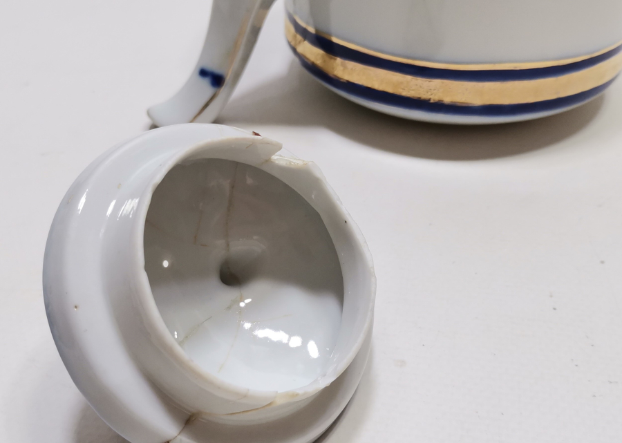 OSMANLI DÖNEMİ KUZNETSOV PORSELEN ÇAYDANLIK