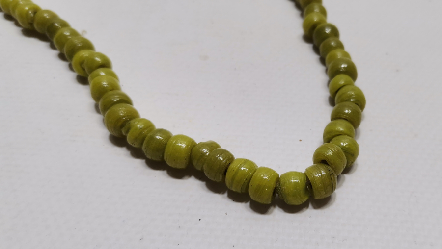 OSMANLI DÖNEMİ NADİR RENKTE ÜFLEME CAMDAN MAMUL OPAL KOLYE