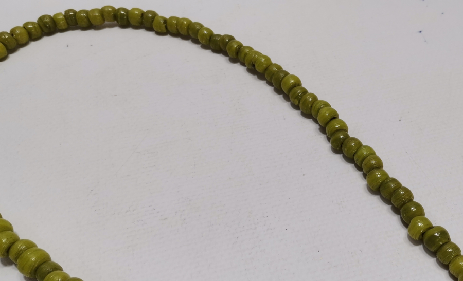 OSMANLI DÖNEMİ NADİR RENKTE ÜFLEME CAMDAN MAMUL OPAL KOLYE