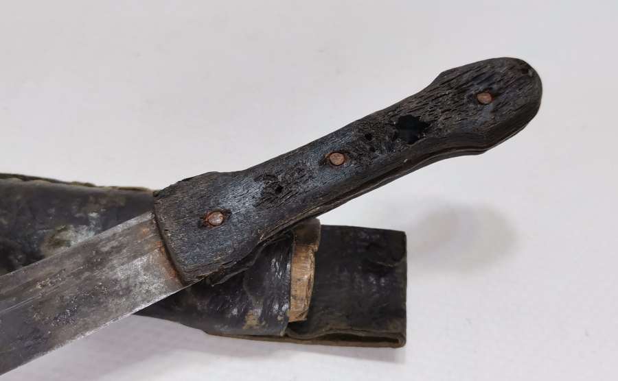 OSMANLI DÖNEMİ UCU YALMANLI NADİR FORMDA KIZ KAMASI