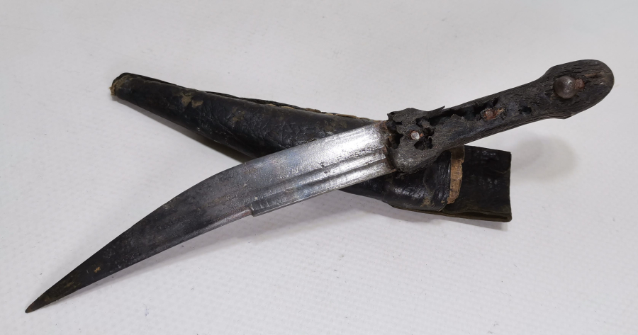 OSMANLI DÖNEMİ UCU YALMANLI NADİR FORMDA KIZ KAMASI