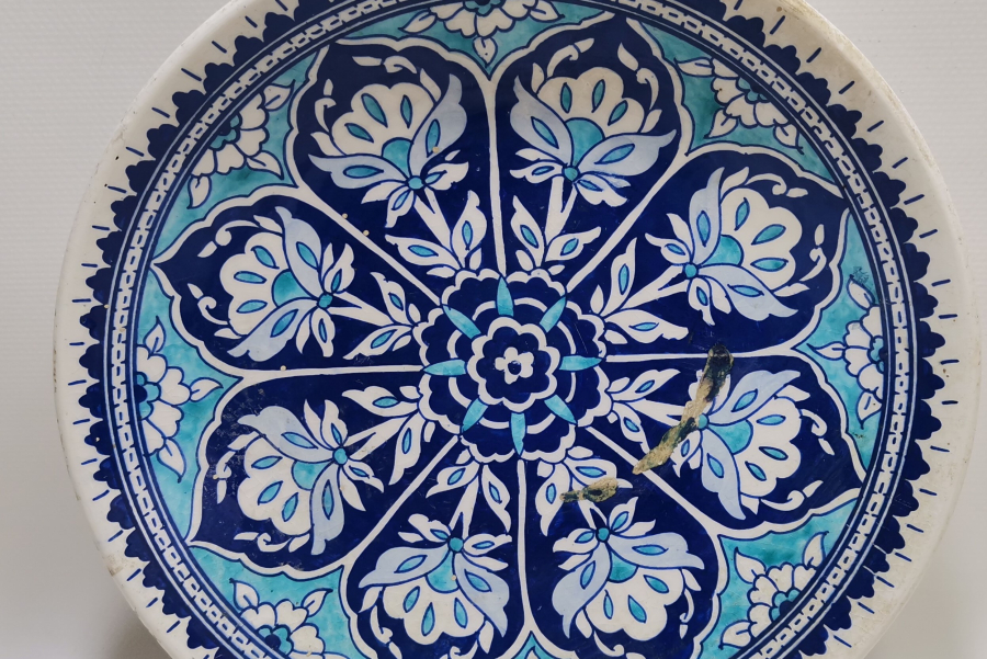 SANATÇI İMZALI KÜTAHYA YAPIMI EL BOYAMA DUVAR TABAĞI