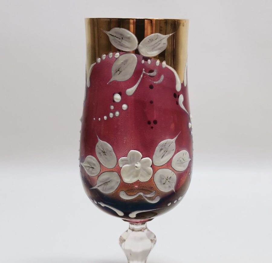 ÜZERİ ALTIN VARAKLI VE MİNE İŞÇİLİKLİ FRANSIZ KADEH