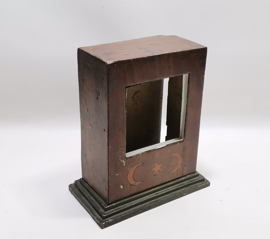 ÜZERİ AY YILDIZLI OSMANLI DÖNEMİ SAAT KUTUSU