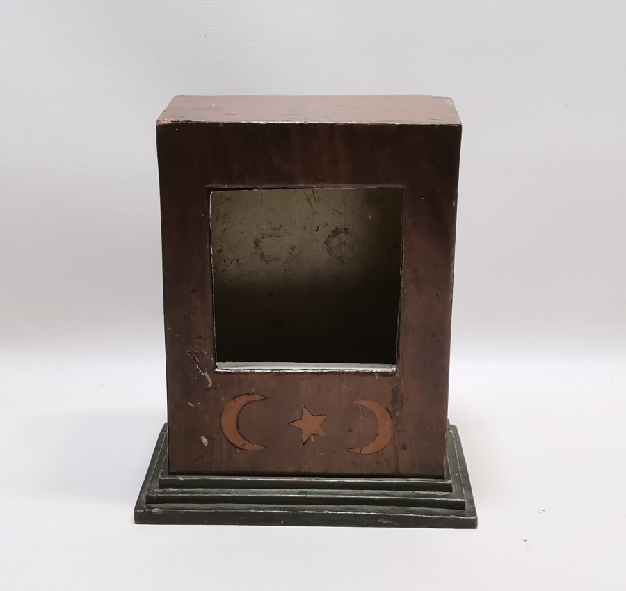 ÜZERİ AY YILDIZLI OSMANLI DÖNEMİ SAAT KUTUSU