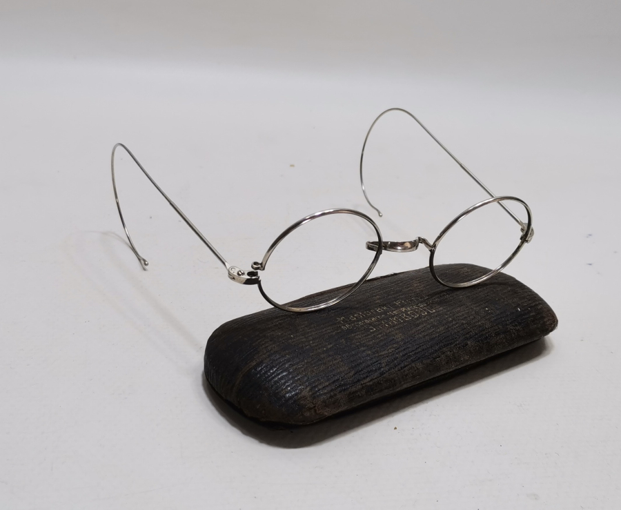 ÜZERİ YAZILI OSMANLI DÖNEMİ ÇOK NADİR ORJİNAL KUTUSUNDA TÜCCAR GÖZLÜĞÜ