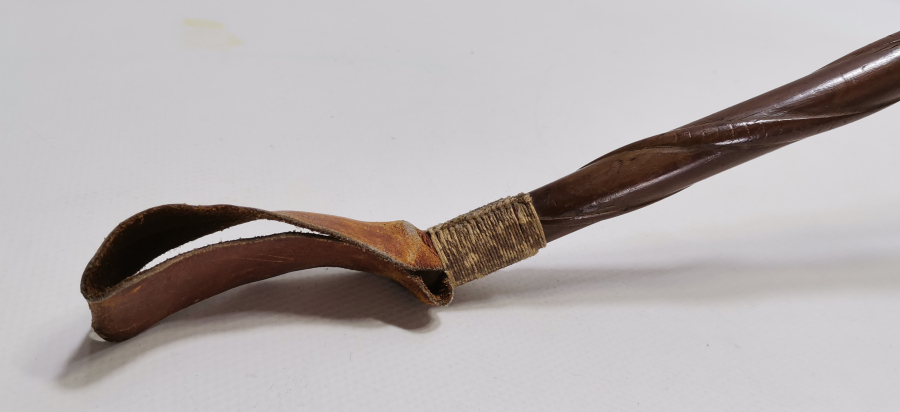 OSMANLI DÖNEMİ AT BAŞLI BOYNUZDAN MAMUL ADİLCEVAZ İŞİ ÇOK NADİR ÇERKES AT KAMÇISI