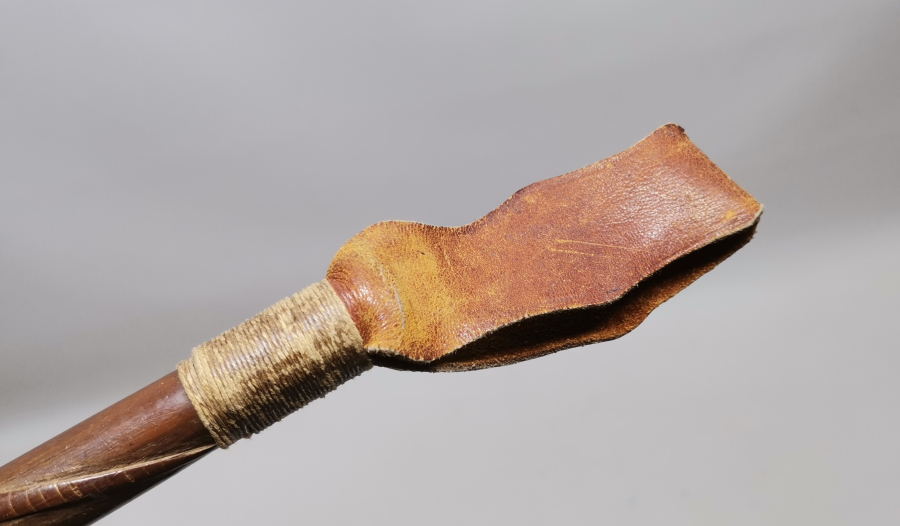 OSMANLI DÖNEMİ AT BAŞLI BOYNUZDAN MAMUL ADİLCEVAZ İŞİ ÇOK NADİR ÇERKES AT KAMÇISI