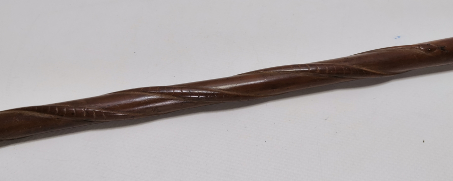 OSMANLI DÖNEMİ AT BAŞLI BOYNUZDAN MAMUL ADİLCEVAZ İŞİ ÇOK NADİR ÇERKES AT KAMÇISI