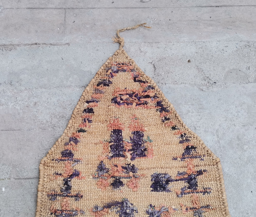 OSMANLI DÖNEMİ ÇOK NADİR KABE-İ ŞERİF GÖRSELLİ VE OSMANLICA YAZILI HURMA YAPRAĞINDAN YAPILMIŞ SECCADE