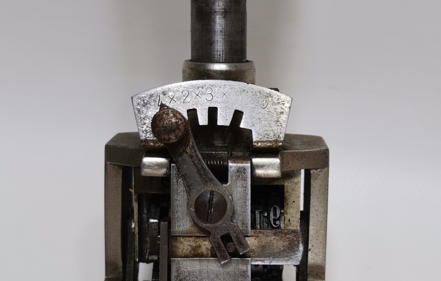 OSMANLI DÖNEMİ ÜZERİNDE SİRKECİ 71 YAZILI ÇOK NADİR TREN BİLETİ SERİ NUMARA DAMGASI - MÜHRÜ