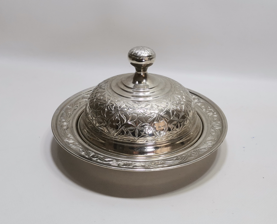 TAMAMI EL İŞİ ANTİKA KAPAKLI BAKIR TABAK