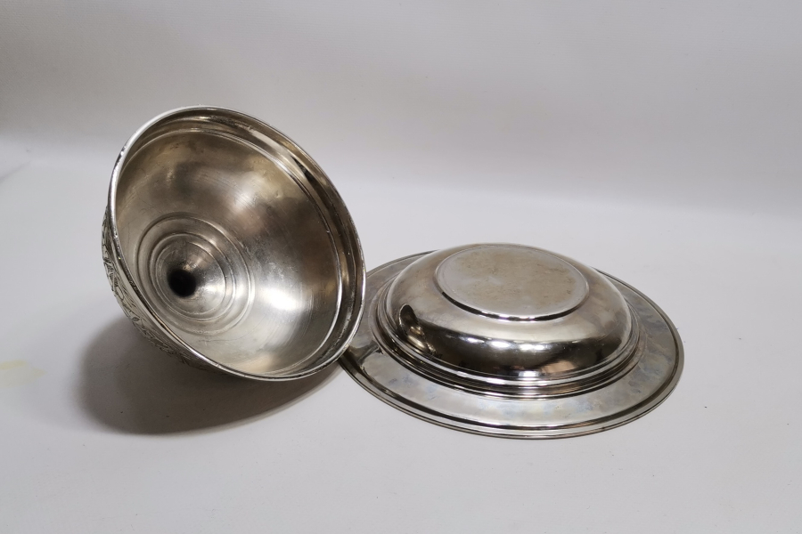 TAMAMI EL İŞİ ANTİKA KAPAKLI BAKIR TABAK