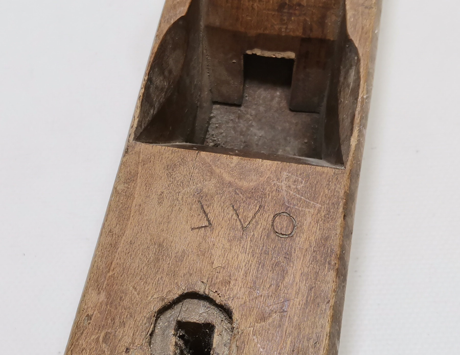 ÜZERİNDE TERSANE - AMİRE YAZILI ÇOK NADİR GEMİ YAPIMINDA KULLANILAN MARANGOZ RENDESİ