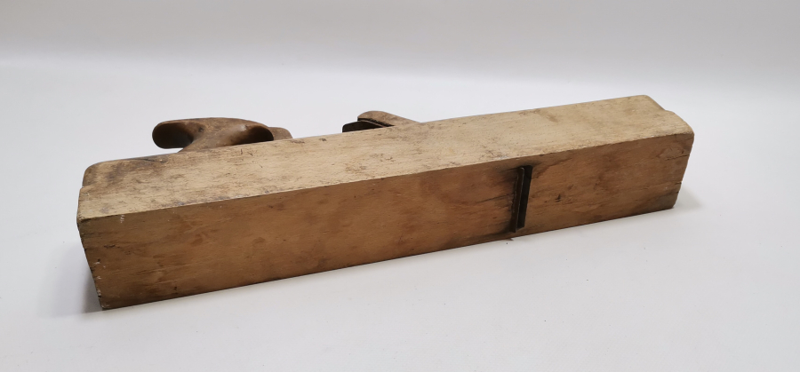 ÜZERİNDE TERSANE - AMİRE YAZILI ÇOK NADİR GEMİ YAPIMINDA KULLANILAN MARANGOZ RENDESİ