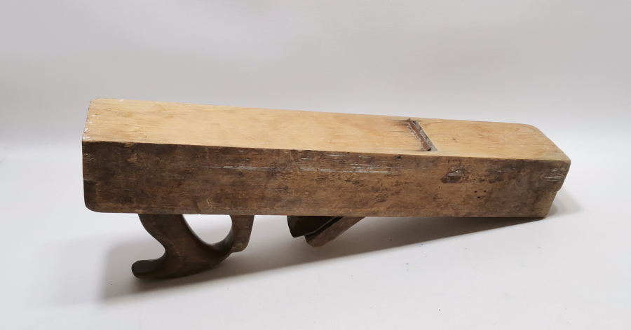 ÜZERİNDE TERSANE - AMİRE YAZILI ÇOK NADİR GEMİ YAPIMINDA KULLANILAN MARANGOZ RENDESİ