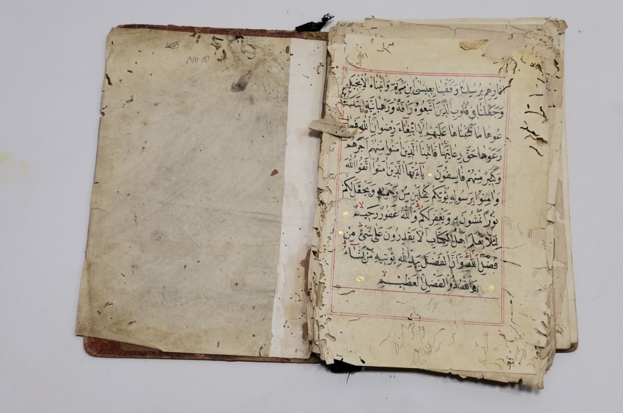 1700 LERDEN ÇOK NADİR EL YAZMA KUR'AN -I KERİM MUSHAFI