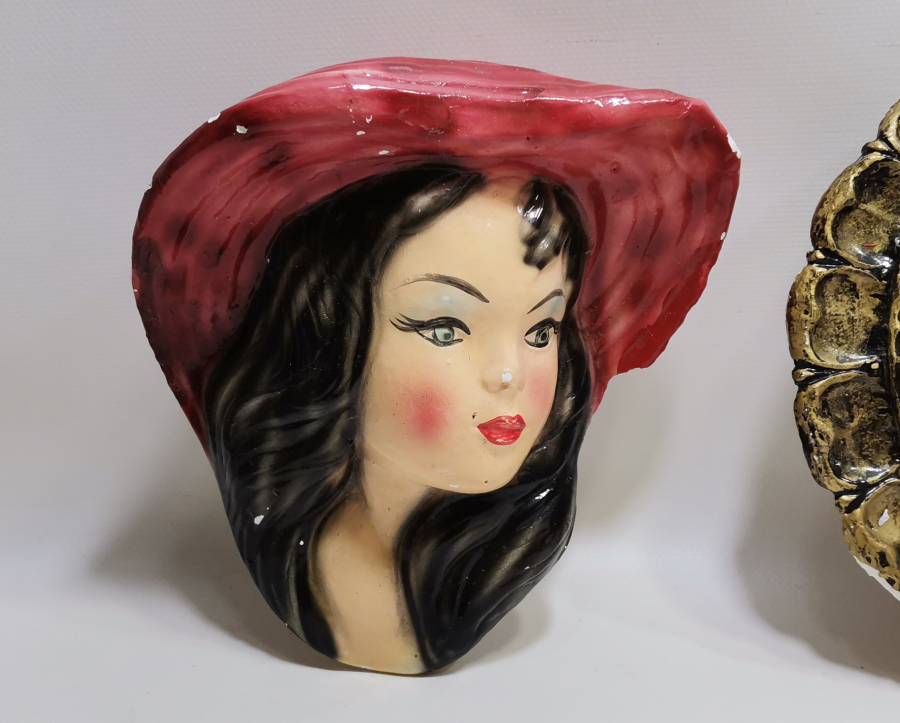 3 ADET ANTİKA DUVAR SÜSÜ