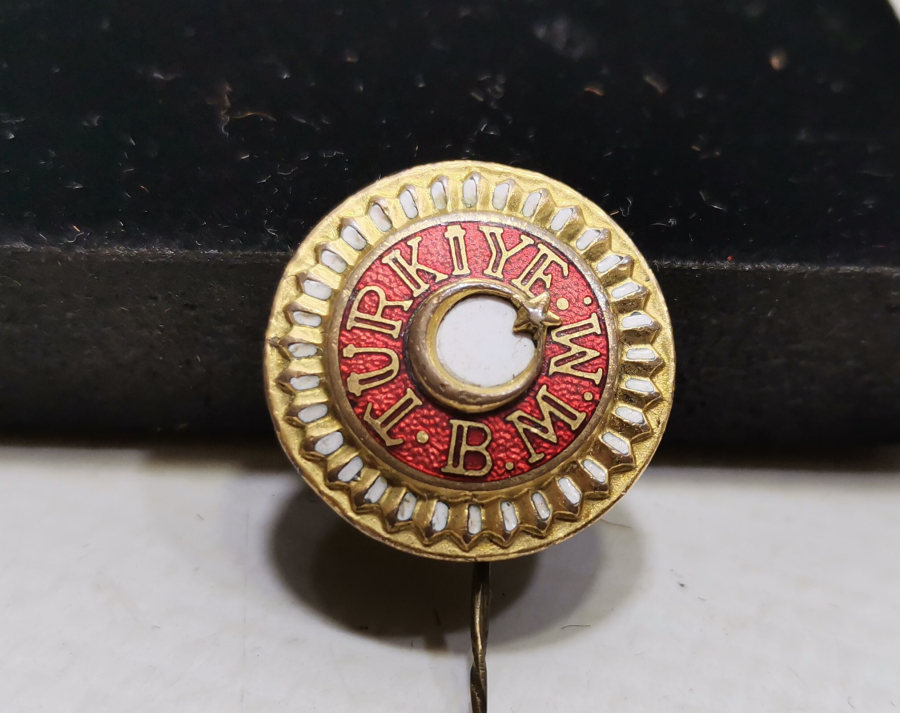 MİNE İŞÇİLİKLİ ANTİKA MİLLETVEKİLİ ROZETİ - VEKİL ROZETİ