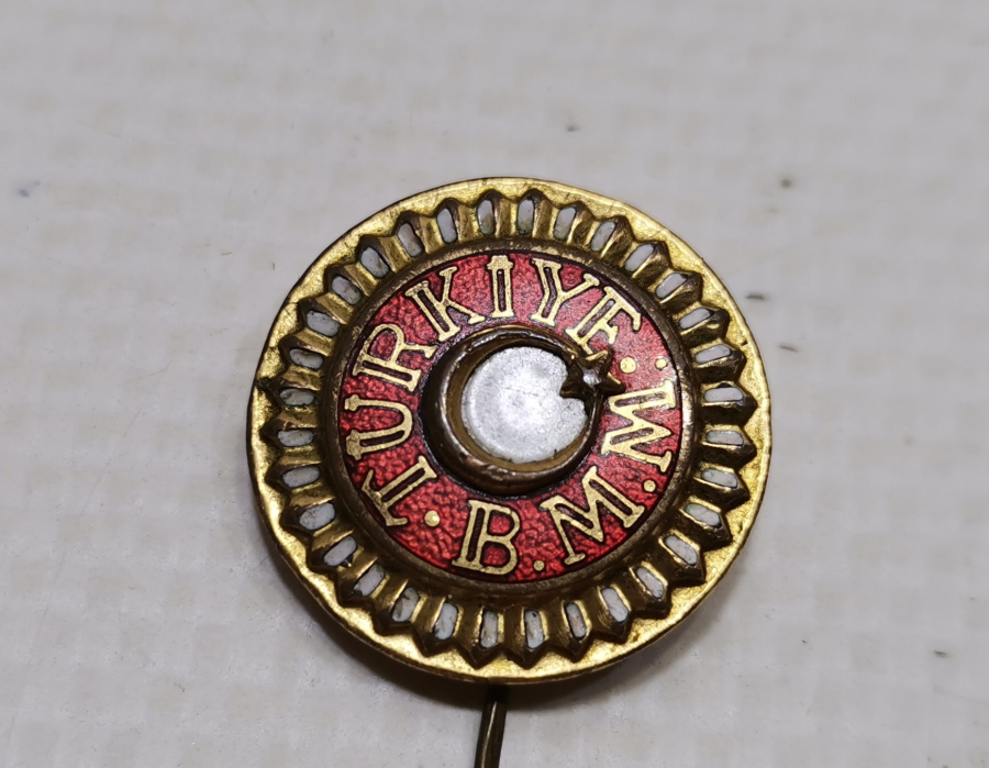 MİNE İŞÇİLİKLİ ANTİKA MİLLETVEKİLİ ROZETİ - VEKİL ROZETİ