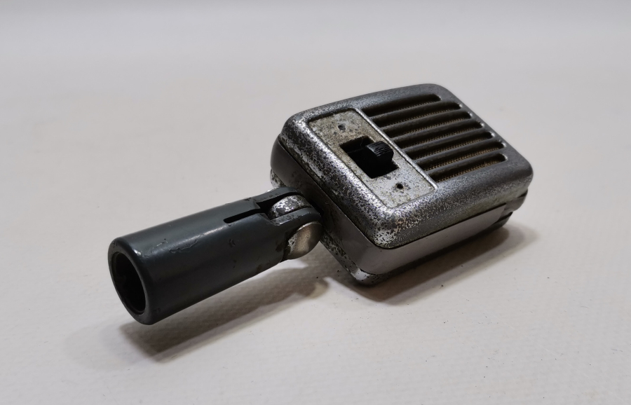 NADİR FORMDA ANTİKA MİKROFON