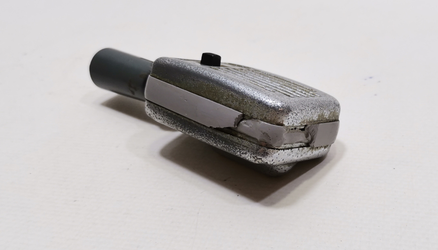 NADİR FORMDA ANTİKA MİKROFON