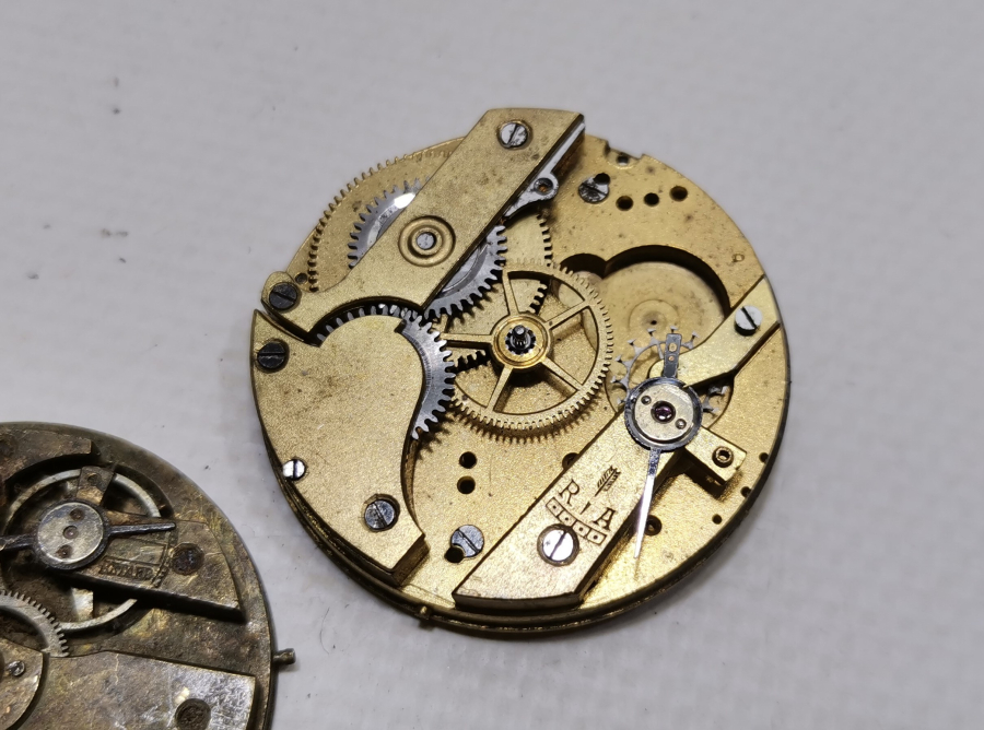 OSMANLI DÖNEMİ CEP SAATİ MEKANİZMALARI LOTU