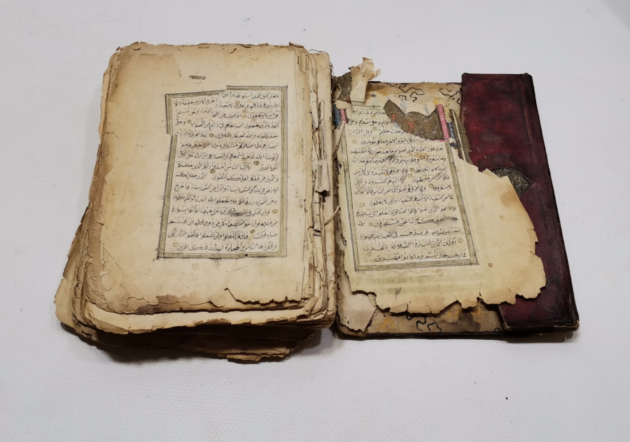 OSMANLI DÖNEMİ EL YAZMA TEZHİPLİ KUR'AN -I KERİM