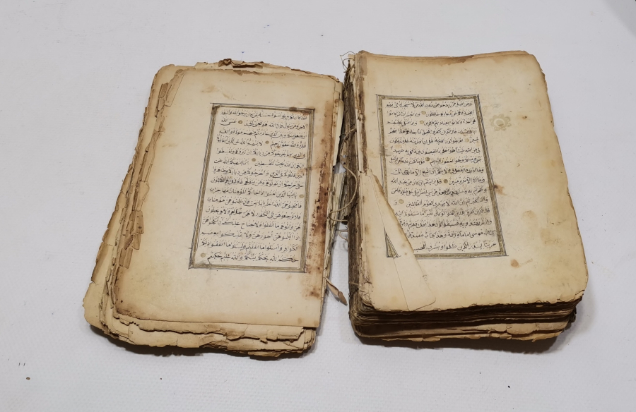 OSMANLI DÖNEMİ EL YAZMA TEZHİPLİ KUR'AN -I KERİM