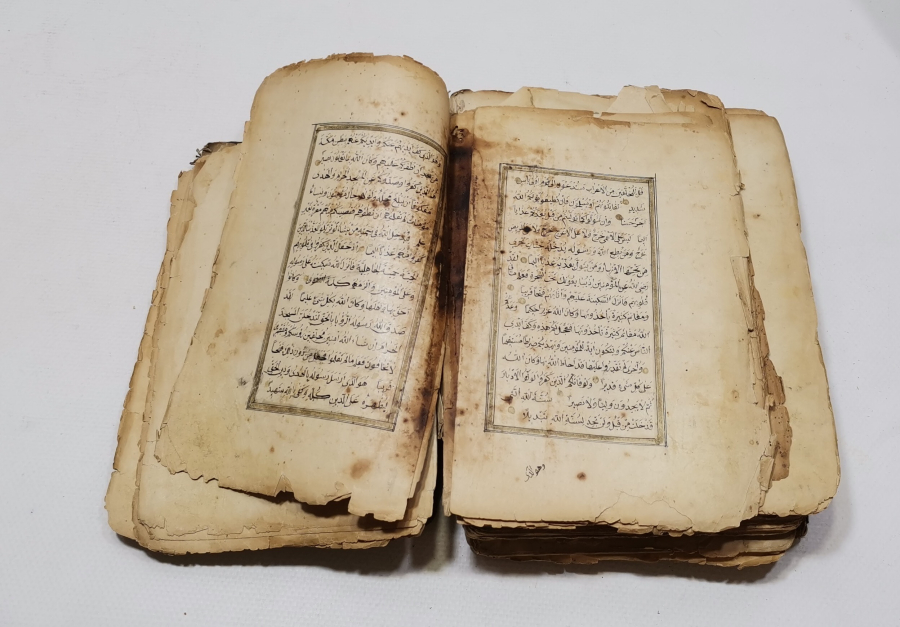 OSMANLI DÖNEMİ EL YAZMA TEZHİPLİ KUR'AN -I KERİM