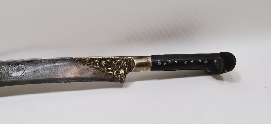 OSMANLI DÖNEMİ GÜMÜŞ ÇAKMA İŞÇİLİKLİ ÇOK NADİR YENİÇERİ CELLAT YATAĞANI