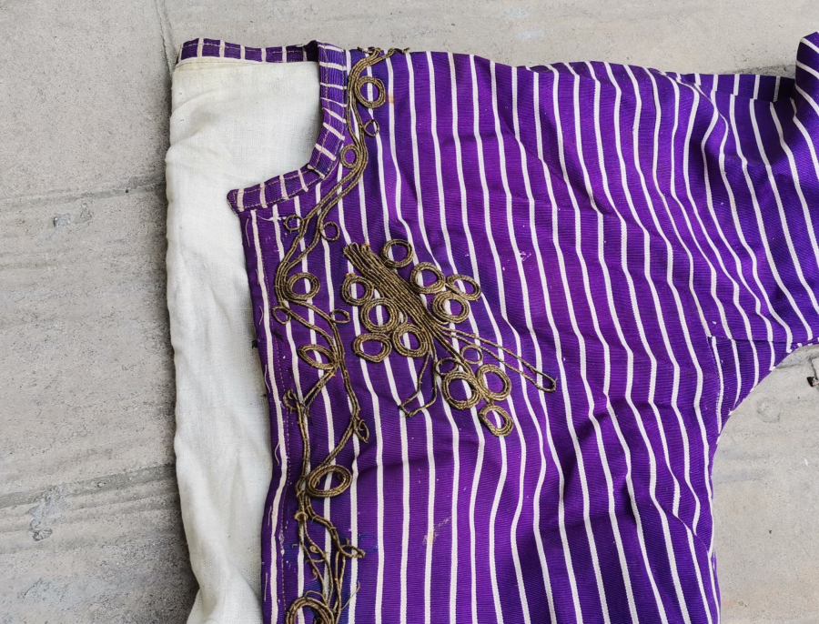 OSMANLI DÖNEMİ YAN KISIMLARI AY YILDIZLI SIRMA İŞÇİLİKLİ AĞIR TAKIM  ŞALVAR CEPKEN TAKIMI