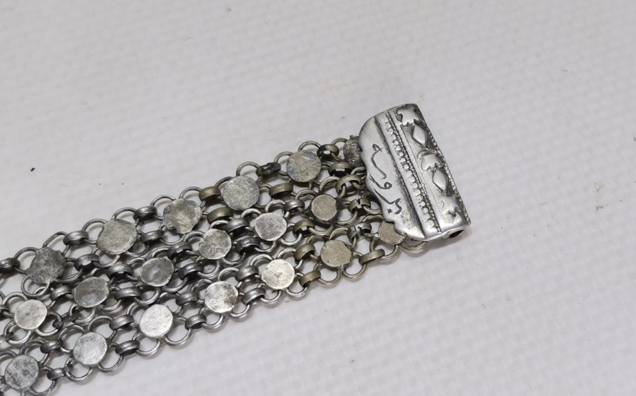 ÜZERİNDE OSMANLICA BURSA YADİGARI YAZILI OSMANLI DÖNEMİ GÜMÜŞ BİNDALLI BİLEZİĞİ