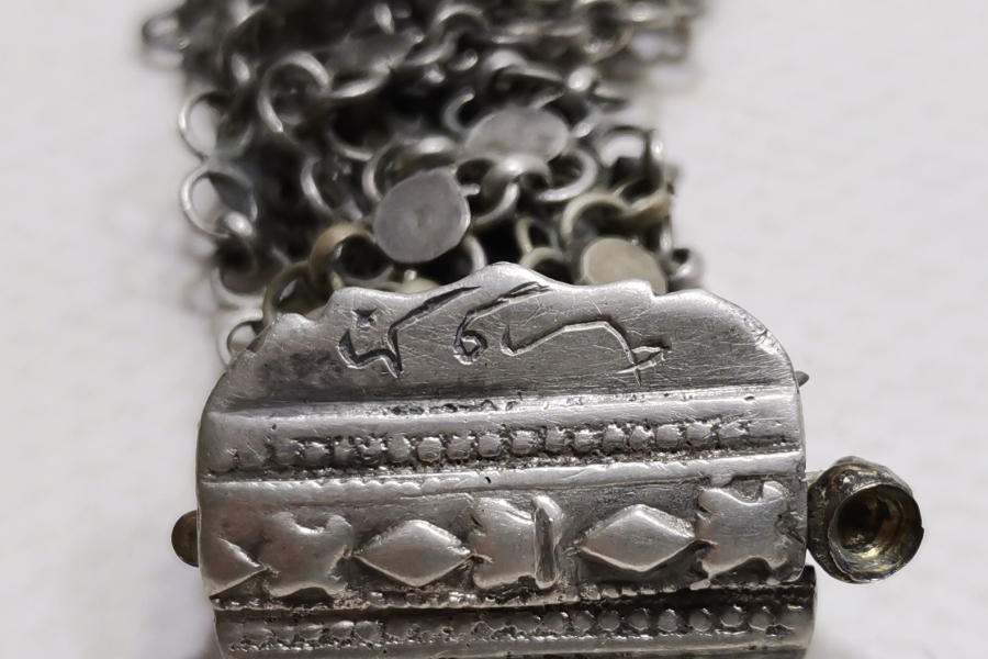 ÜZERİNDE OSMANLICA BURSA YADİGARI YAZILI OSMANLI DÖNEMİ GÜMÜŞ BİNDALLI BİLEZİĞİ