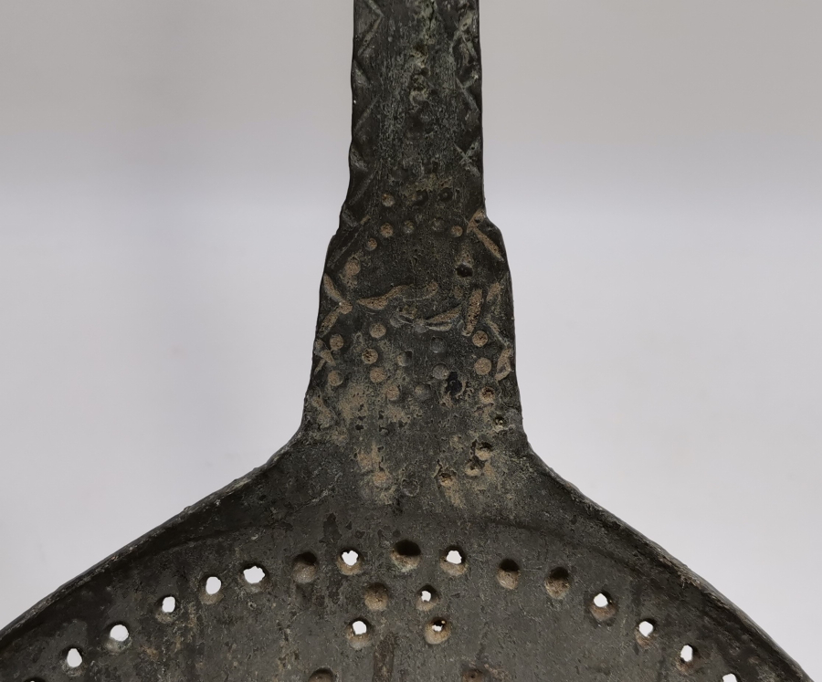 ÜZERİNDE OSMANLICA İZMİR YAZILI ÇOK NADİR BAKIR KEVGİR