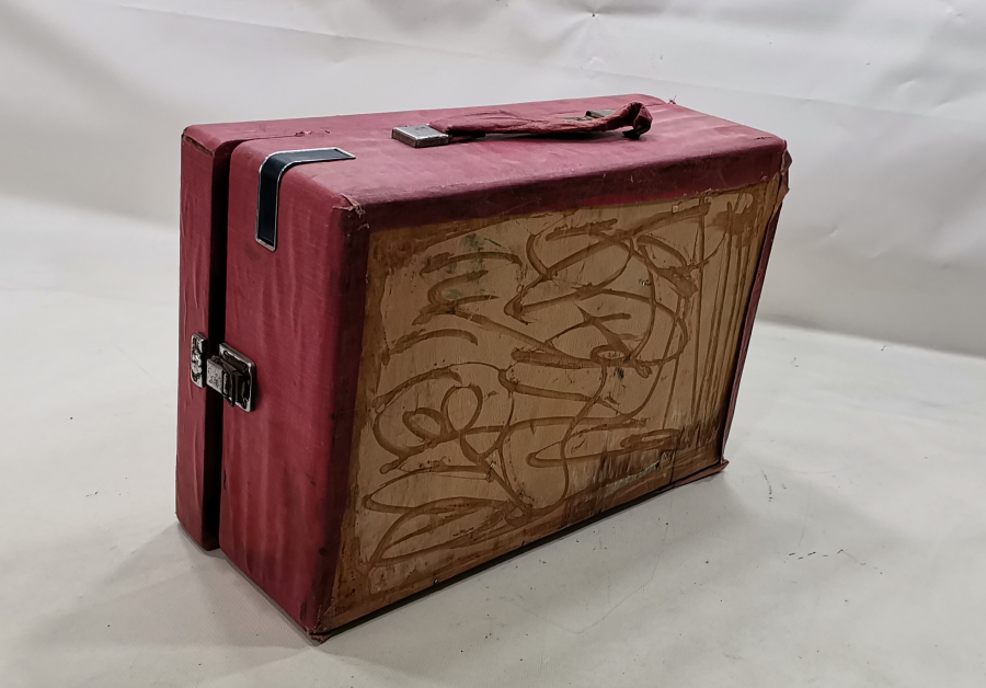 ANTİKA GRAMAFON ÇANTASI