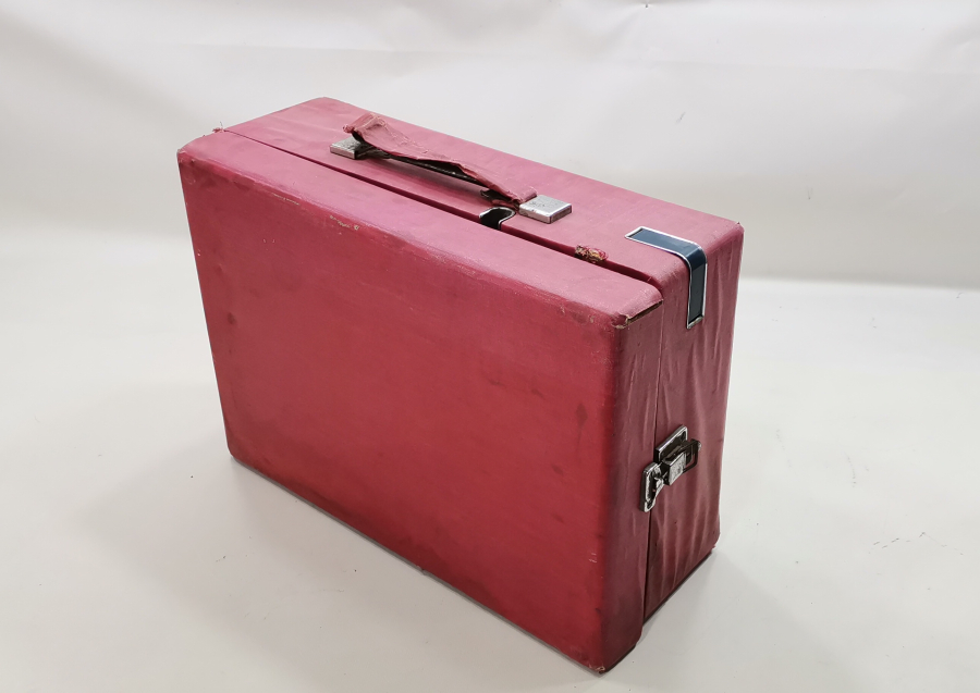 ANTİKA GRAMAFON ÇANTASI